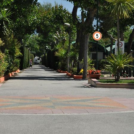 Camping Poseidonia Paestum Luaran gambar